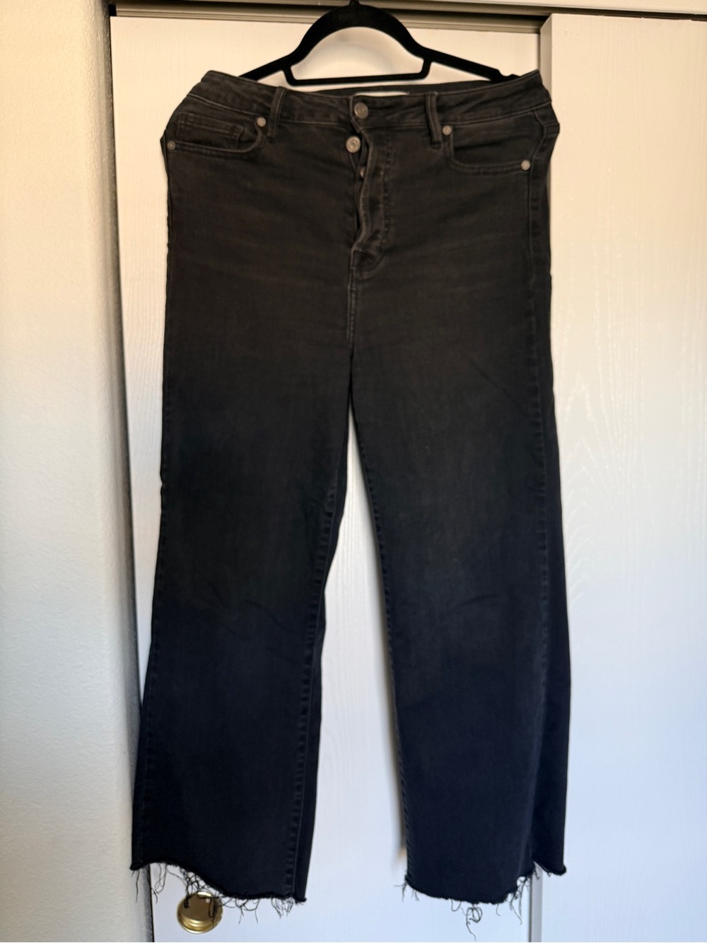 Hidden Distressed Black Wide-Leg Jeans- Stretchy
